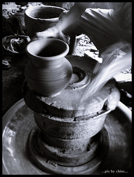 Pagburnayan Pottery in Vigan City